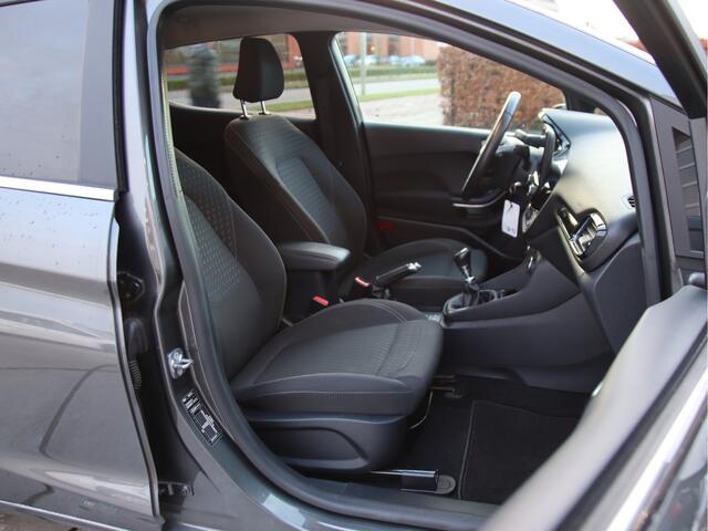 Ford FIESTA 1.0 EcoBoost Titanium X Winter Pack, FULL LED, Carplay Eindejaar aanbieding!