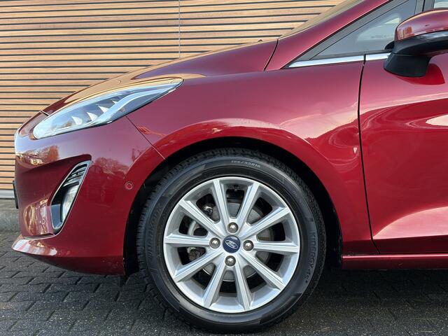 Ford FIESTA 1.0 EcoBoost Titanium Trekhaak / Winterpack / Camera / Lm velgen / Cruise