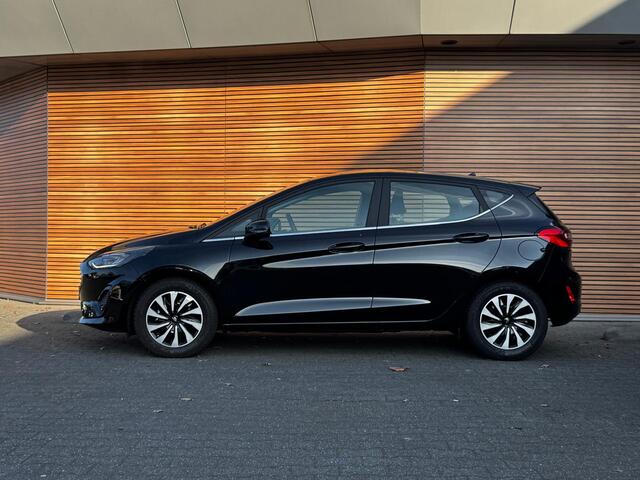 Ford FIESTA 1.0 EcoBoost Hybrid Titanium Navi / Cruise / Carplay enz