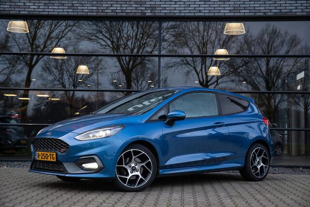 Ford FIESTA 1.5 EcoBoost ST-3 200PK , Recaro stoelen, B&O,