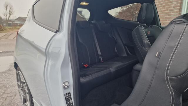 Ford FIESTA 1.5 EcoB. ST-3, Panoramadak, 200 PK, Verwarming