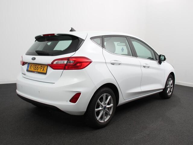 Ford FIESTA 1.0 EcoBoost Titanium | Navigatie | Apple Carplay/Android Auto | Climate Control | Stoelverwarming | Cruise Control | Lichtmetalen Velgen