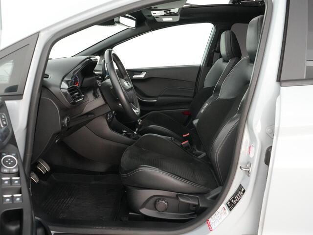 Ford FIESTA 1.5 200pk ST-3 |dealer onderhouden|Maxton|launch control|sper diff|panoramadak|B&O|winterpack|LED|18"|