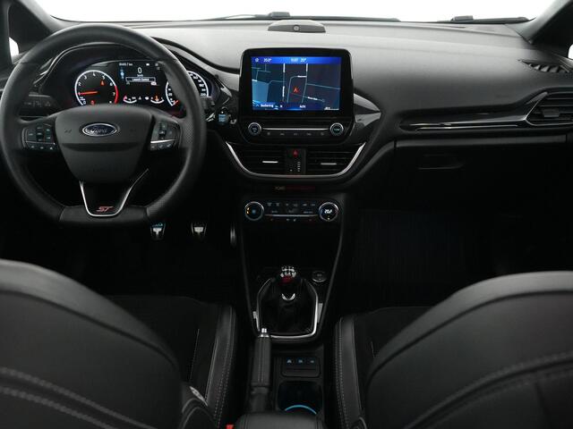 Ford FIESTA 1.5 200pk ST-3 |dealer onderhouden|Maxton|launch control|sper diff|panoramadak|B&O|winterpack|LED|18"|