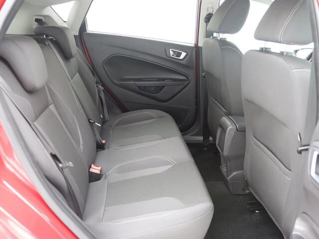 Ford FIESTA 1.0 EcoBoost Titanium 100pk Cruise / Navi / Trekh. / Verlaagd.