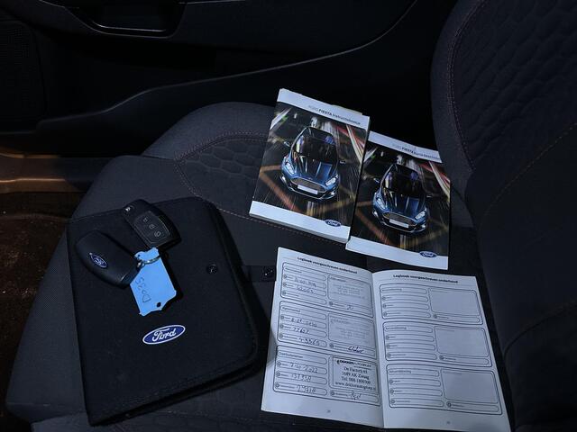 Ford FIESTA 1.0 EcoBoost ST Line 125PK | Nette Staat | NL AUTO | Sportstoelen | Led | Vooruitverwarming | Climate Control | Cruise Control | Grote Spoiler | Parkeersensoren | NAP | 2 Sleutels |