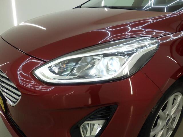 Ford FIESTA 95pk Titanium Navi Camera Ad. Cruise Winter Parking Dodehoek pack Privacy Glass Dealeronderhouden
