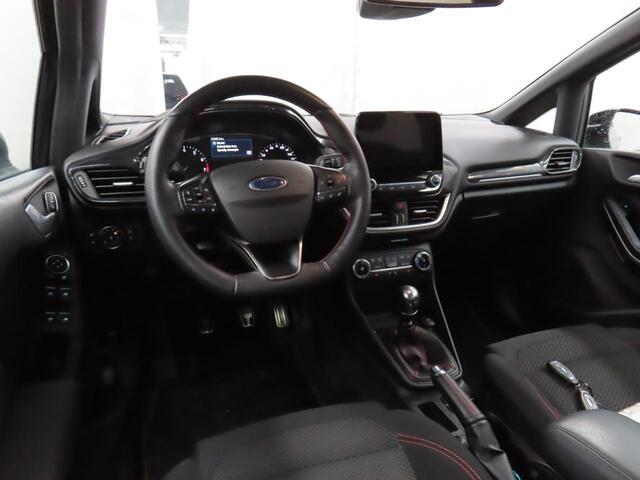 Ford FIESTA 1.0 EcoBoost Hybrid ST-Line X | 54200 km | Full Options | Winterpack