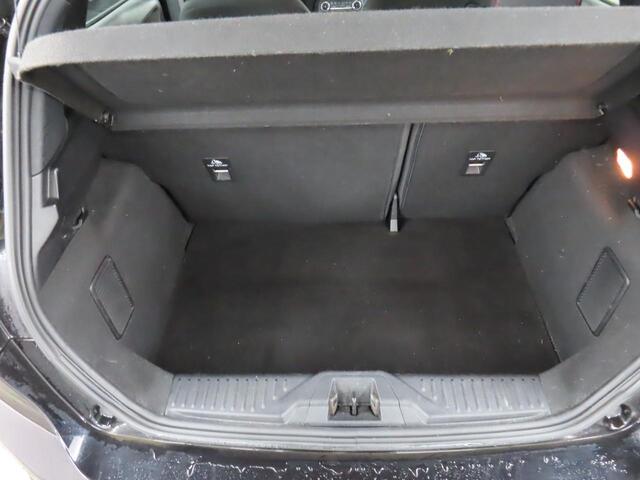 Ford FIESTA 1.0 EcoBoost Hybrid ST-Line X | 54200 km | Full Options | Winterpack