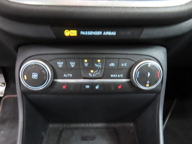 Ford FIESTA 1.0 EcoBoost Hybrid ST-Line X | 54200 km | Full Options | Winterpack