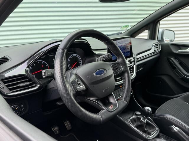 Ford FIESTA 1.5 EcoBoost ST-3 | Nieuw Binnen! | Milltek | B&O | Winterpack | Keyless