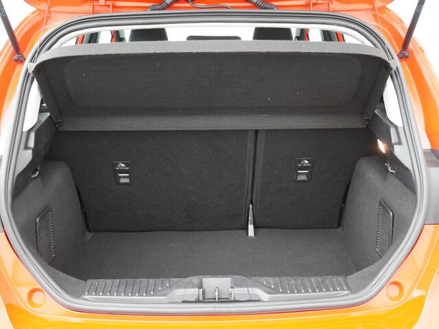 Ford FIESTA EcoBoost Hybrid 125 pk Titanium | Clima | Cruise | Parkeersensoren | Groot scherm | 17-inch |