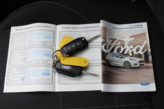 Ford FIESTA 1.1i "Cool&Connect" Car Play - 5 Deurs !!!