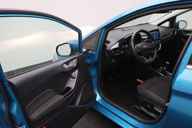 Ford FIESTA 1.0 EcoBoost Titanium 2018 | Goed Onderhouden | Navigatie | Stoelverwarming | Stuurverwarming | Carplay | Lichtmetalen Velgen | DAB Radio | Achteruitrij Camera | 2 Sleutels | Boekjes | Nationale Autopas