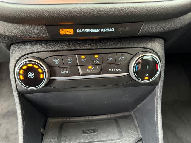 Ford FIESTA 1.0 ECOB.HYBRIDE/BENZ TITANIUM 125 PK NAVI AIRCO PDC