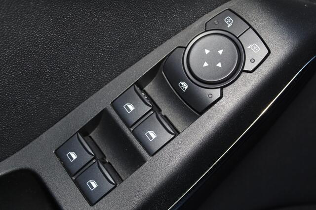 Ford FIESTA 1.0-125pk EcoBoost Mild-Hybrid ST-Line. Luxe, sportieve en goed onderhouden Fiesta ! Autm. airco, Cruise control, Lane assist, 17" Lmv, Parkeersensoren Achter, Metallic lak, Navigatie by Apple/Android, LED verlichting etc.