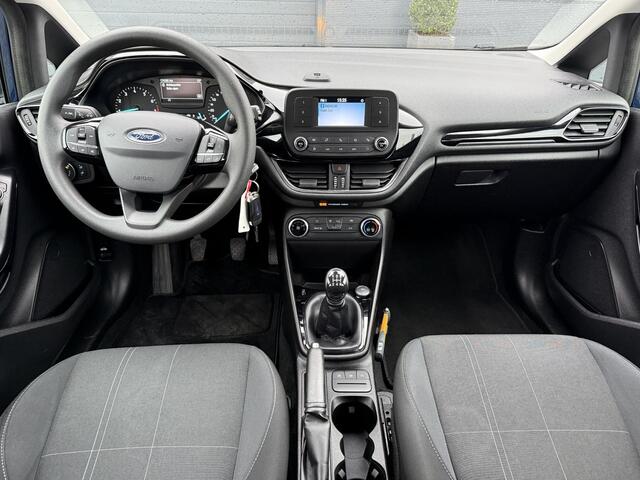 Ford FIESTA 1.1 Trend Dealer Onderhouden,Trekhaak,Airco,Cruise,N.A.P,Zeer Zuinig,Nieuwe Apk bij Aflevering