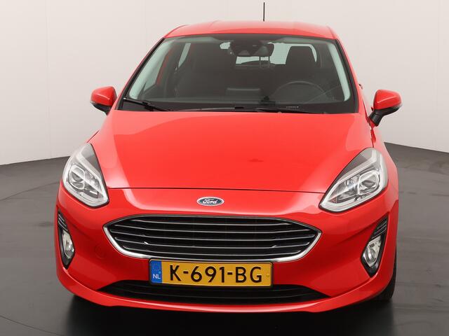 Ford FIESTA EcoBoost Hybrid 125 pk Titanium | Clima | Cruise | Parkeersensoren | Groot scherm | 17-inch |