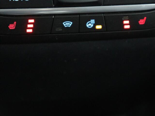 Ford FIESTA 1.0 EcoBoost Titanium | Automaat | 1e eigenaar | Stoelverwarming | Adaptive cruise | Camera | Carplay | Navigatie | Dodehoek detectie | Stuurverwarming | Full LED | Park Assist