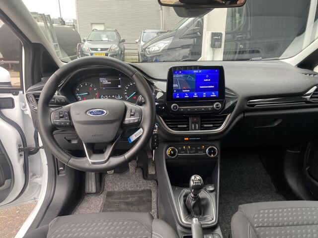 Ford FIESTA 1.0 EcoB.Hy. Tit.