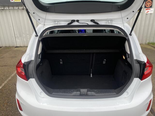 Ford FIESTA 1.0 EcoB.Hy. Tit.