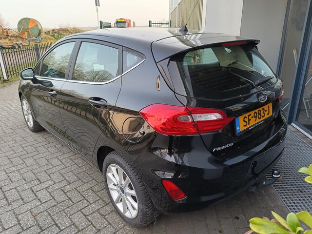 Ford FIESTA 1.0 EcoBoost Titanium | Airco | Cruise controle | Trekhaak | LM velgen |