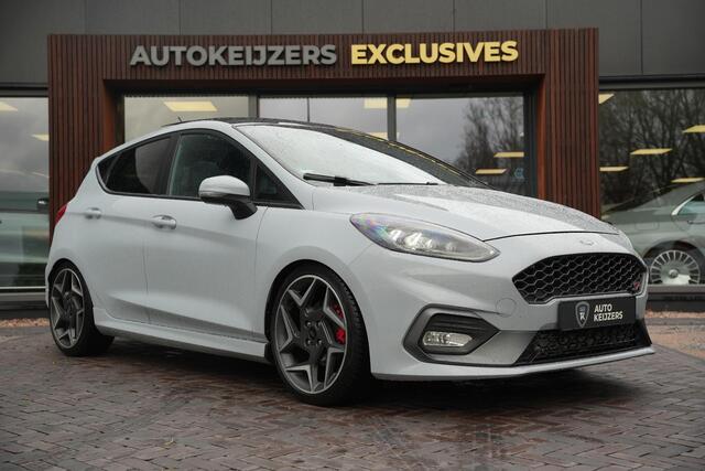 Ford FIESTA 1.5 EcoBoost ST-3 Panoramadak Bang & Olufsen Dodehoek LED Stuurverw.