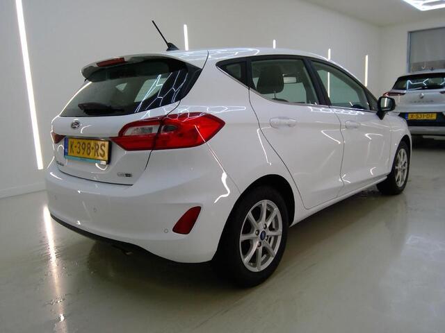 Ford FIESTA 125pk EcoBoost Hybrid Titanium Climat Cruise Parkeersensoren 12.000km Dealeronderhouden
