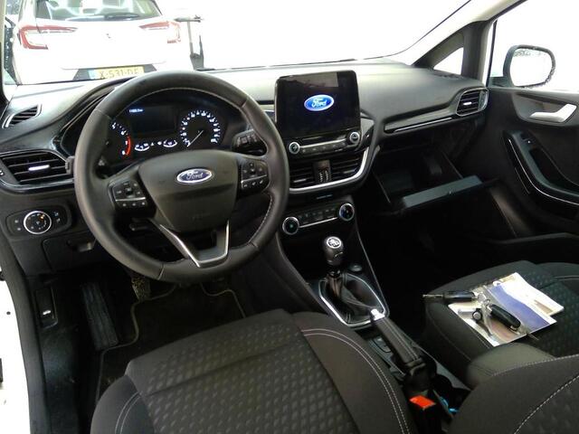 Ford FIESTA 125pk EcoBoost Hybrid Titanium Climat Cruise Parkeersensoren 12.000km Dealeronderhouden