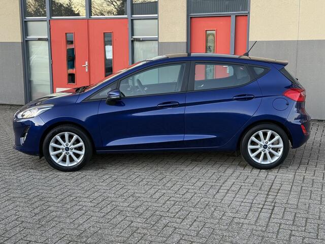 Ford FIESTA 1.1 Titanuim, CarPlay, Nieuwe Distributie Riem