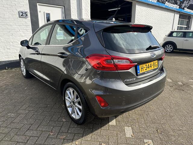 Ford FIESTA 1.0 EcoBoost Titanium /5 drs/camera/Nieuwe apk bij aflevering/Lm velgen/All season banden