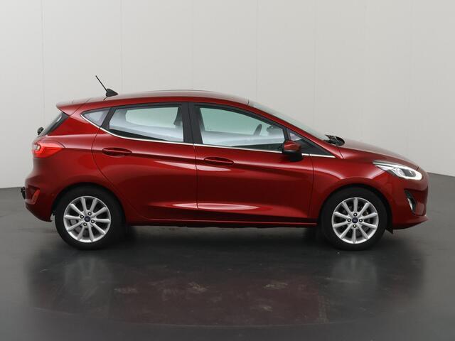 Ford FIESTA 1.0 EcoBoost Titanium | Trekhaak | Winterpakket | Parkeercamera | Navigatie | DAB | Climate Control | Cruise Control |