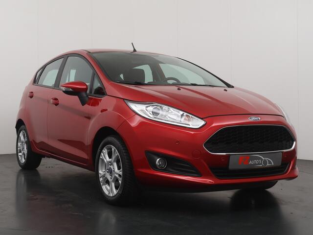Ford FIESTA 1.0 Style Ultimate - Navigatie - Lichtmetalen velgen - Trekhaak - Cruise Control