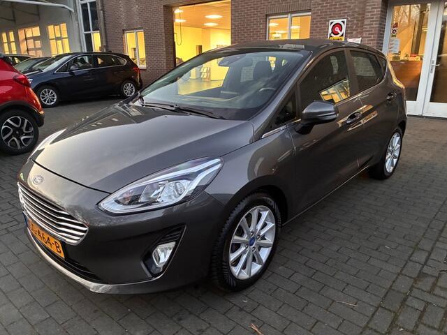 Ford FIESTA 1.0 ECOB. TITANIUM