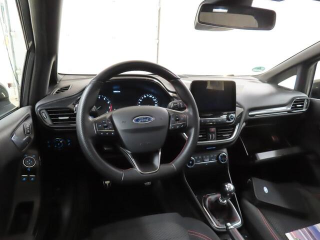 Ford FIESTA 1.0 EcoBoost ST-Line | 109.000 km | Panoramadak | Voorruitverwarming! Verwacht!