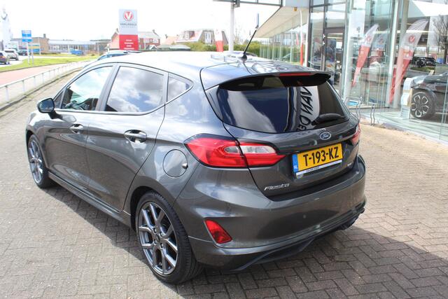 Ford FIESTA 1.0-125pk EcoBoost Mild-Hybrid ST-Line. Luxe, sportieve en goed onderhouden Fiesta ! Autm. airco, Cruise control, Lane assist, 17" Lmv, Parkeersensoren Achter, Metallic lak, Navigatie by Apple/Android, LED verlichting etc.