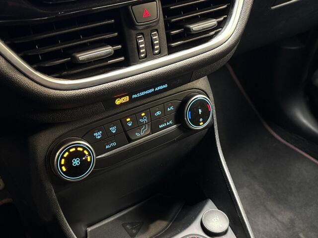Ford FIESTA 1.0 EcoBoost ST Line (APPLE CARPLAY, GROOT NAVI, CLIMATE, KEYLESS, PARKEERSENSOREN, SPORTSTOELEN, CRUISE, LM VELGEN, NIEUWE APK, NIEUWSTAAT)