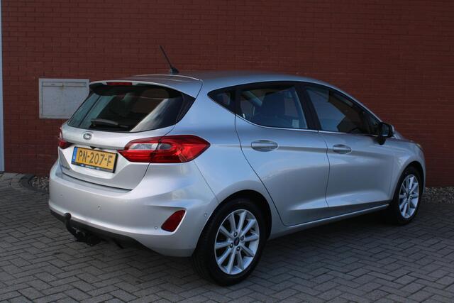 Ford FIESTA 1.0 EcoBoost 100 PK Titanium | Trekhaak | Voorruitverwarming | Camera | Adaptieve Cruise Control