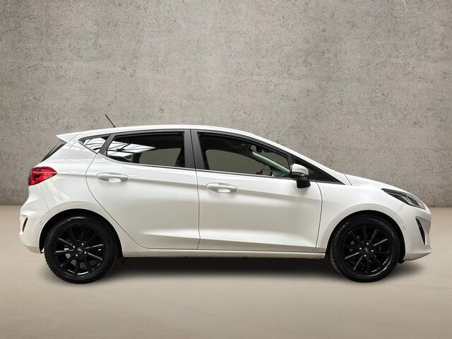 Ford FIESTA 1.0 EcoBoost Titanium (APPLE CARPLAY, GROOT NAVI, CAMERA, BANG&OLUFSEN, LM VELGEN, SPORTSTOELEN, ADAPTIVE CRUISE, KEYLESS, NIEUWE APK, NIEUWSTAAT)