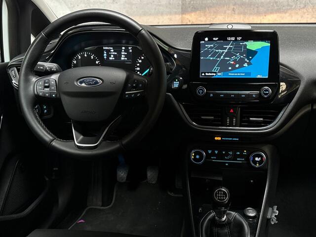Ford FIESTA 1.0 EcoBoost Titanium (APPLE CARPLAY, GROOT NAVI, CAMERA, BANG&OLUFSEN, LM VELGEN, SPORTSTOELEN, ADAPTIVE CRUISE, KEYLESS, NIEUWE APK, NIEUWSTAAT)