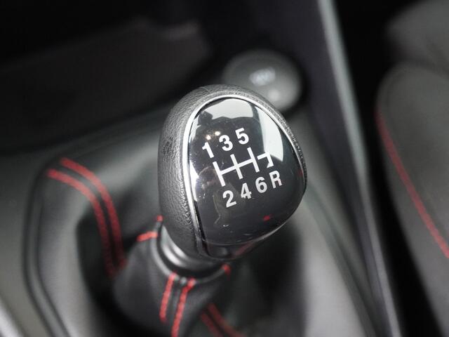 Ford FIESTA EcoBoost Hybrid 125pk ST-Line | Cruise | All Season banden | Parkeersens. achter | Apple carplay | Android auto |