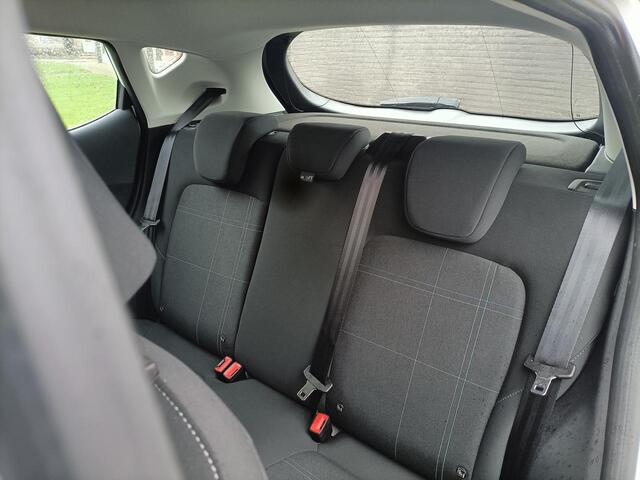 Ford FIESTA 1.1 Airco, Navi, 14.160 km!! Car pass