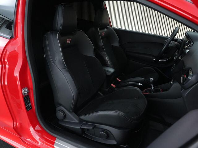 Ford FIESTA ST-3 1.5 200pk PERFORMANCE PACK |sper diff|launch control|KW schroefset|B&O|blind spot|LED-koplampen|Apple Carplay|parkeersensoren|winterpack|18" lichtmetalen velgen|