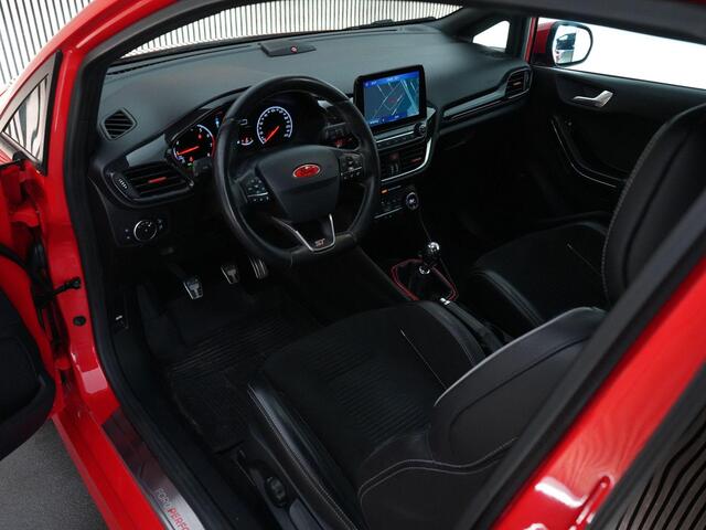 Ford FIESTA ST-3 1.5 200pk PERFORMANCE PACK |sper diff|launch control|KW schroefset|B&O|blind spot|LED-koplampen|Apple Carplay|parkeersensoren|winterpack|18" lichtmetalen velgen|