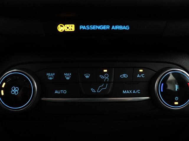 Ford FIESTA EcoBoost Hybrid Titanium 125pk Cruise | Climate | Carplay | Parkeersens. achter