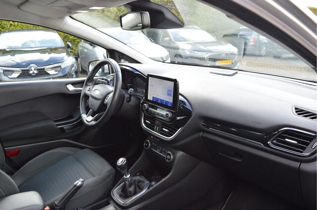 Ford FIESTA 100PK EcoBoost Titanium Clima / Apple,android / Cruise / Lane ass.