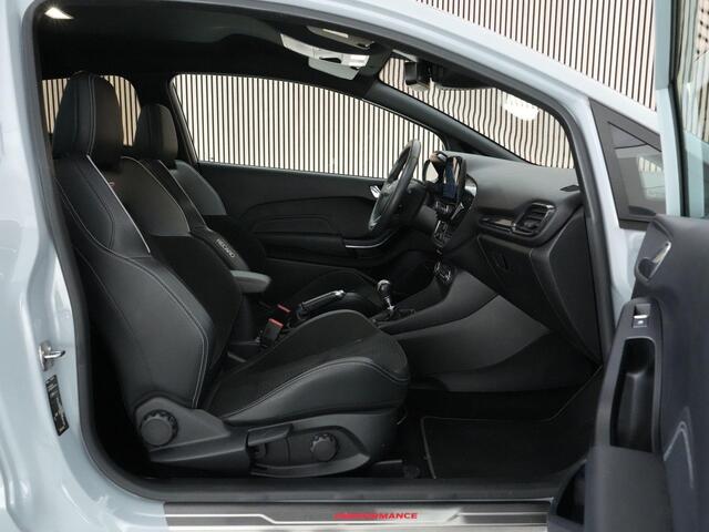 Ford FIESTA ST-3 1.5 200pk |perfect onderhouden|B&O|Apple Carplay|winterpack|LED-koplampen|cruise control|parkeer sensoren|