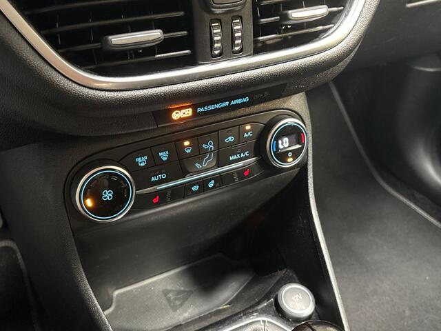 Ford FIESTA 1.0 EcoBoost Titanium (APPLE CARPLAY, GROOT NAVI, STUUR/STOELVERWARMING, BANG&OLUFSEN, CAMERA, SPORTSTOELEN, ADAPTIVE CRUISE, LM VELGEN, NIEUWSTAAT)