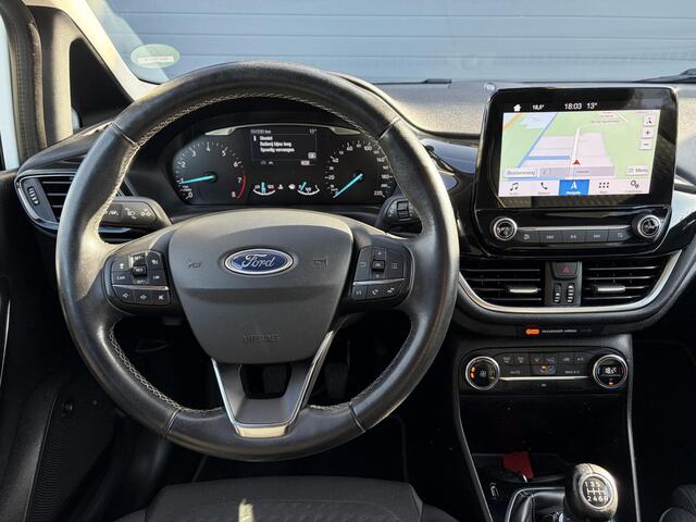 Ford FIESTA 1.0 EcoBoost Titanium 2e Eigenaar,6 Bak,Camera,Trekhaak,Navi,102pk,Pdc V+A,Lm velgen,5 Deurs,N.A.P,Net beurt gehad,Bj 11-2017,Rijstrooksensor,Apk tot 12-2026