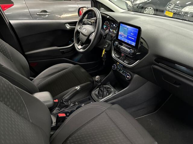 Ford FIESTA 1.0 Ecob Hybrid 135pk Titanium Navigatie PDC Apple Android
